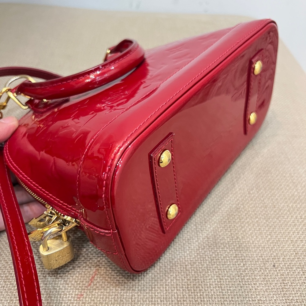 Louis Vuitton Alma bb - Picture 6 of 14
